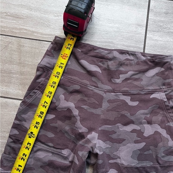 Pink Victoria Secret Womens Pink Active Pink Camo Leggings Size Small - Picture 5 of 7